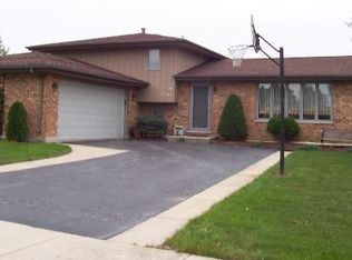 9331 W 139th St, Orland Park, IL 60462