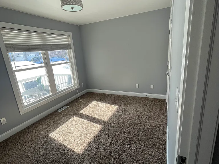 1708 Lydia Ct — Photo 9
