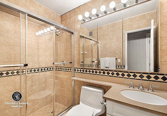 4th image of 301 E 79th St APT 17H