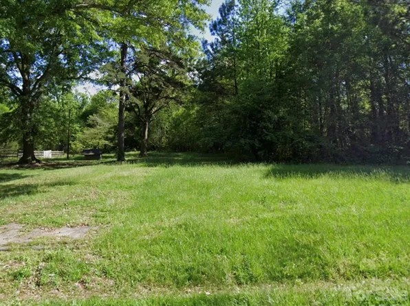 2426 Mount Holly Huntersville Rd, Charlotte, NC 28214