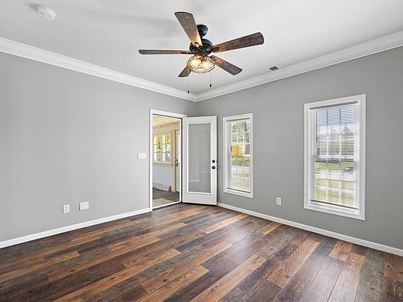 4th image of 508 Chestnut St
