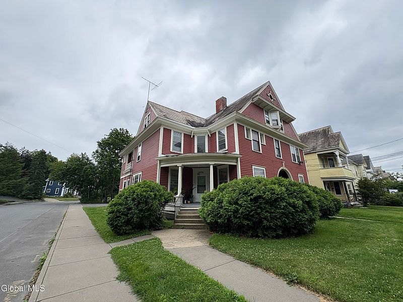 3rd image of 1114 Union Street