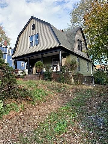 2nd image of 33 Adams St