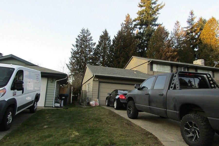 2nd image of 3536 Strattford Ct