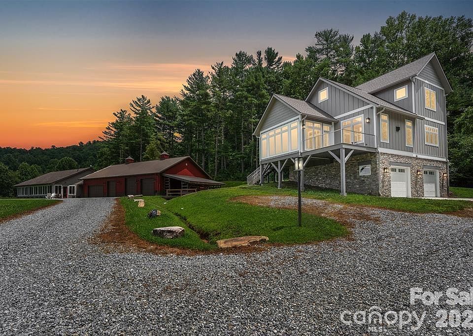 1st image of 326 Golden Valley Dr
