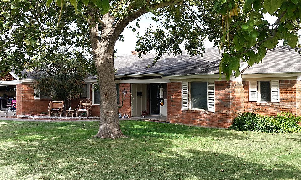 1st image of 118 Armstrong Ave