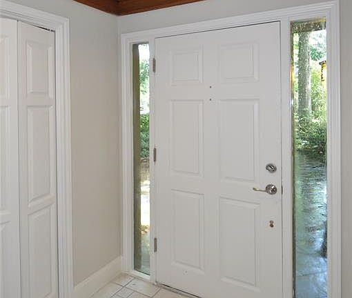 5th image of 2318 Twin Grove Dr