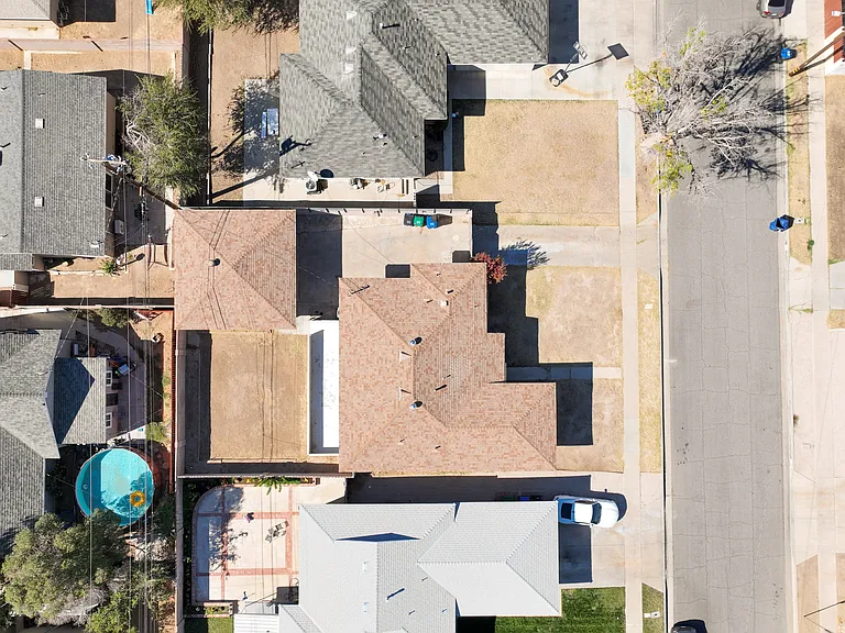 1326 W Avenue H10 — Photo 22