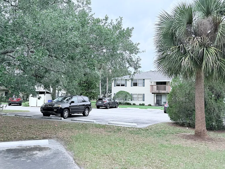 131 Sabal Ct #E — Photo 20