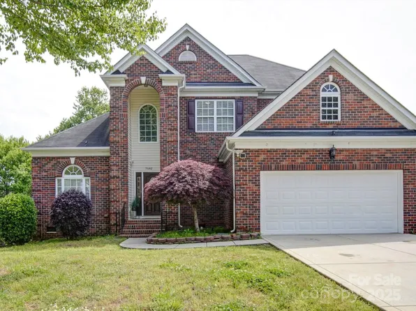 7642 Horseshoe Creek Dr, Huntersville, NC 28078