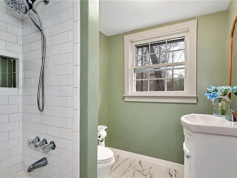 353 Broken Arrow Trl — Photo 18
