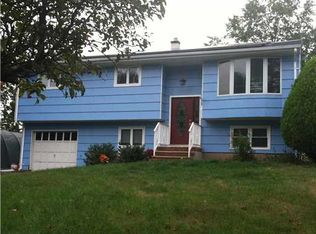 108 Seymour Ter, Piscataway, NJ