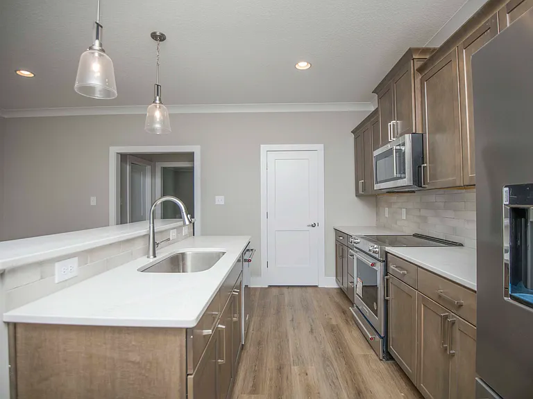 7230 Sassafras Way — Photo 10