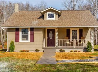 730 Morgan Hill Rd, Fairview, NC 28730