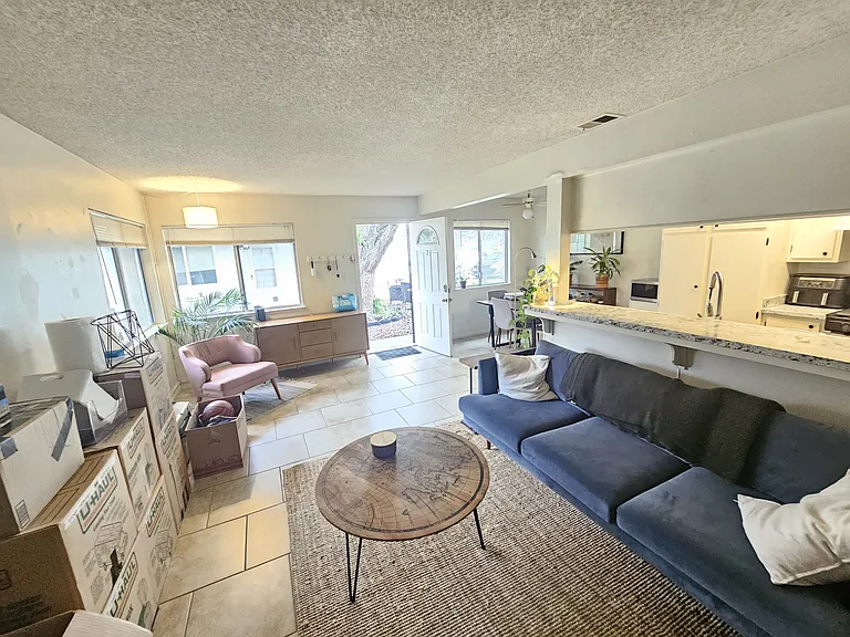1908 El Paso Ave #2 — Photo 2