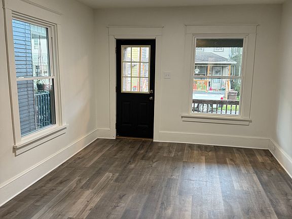 5th image of 453 N 2nd St #2
