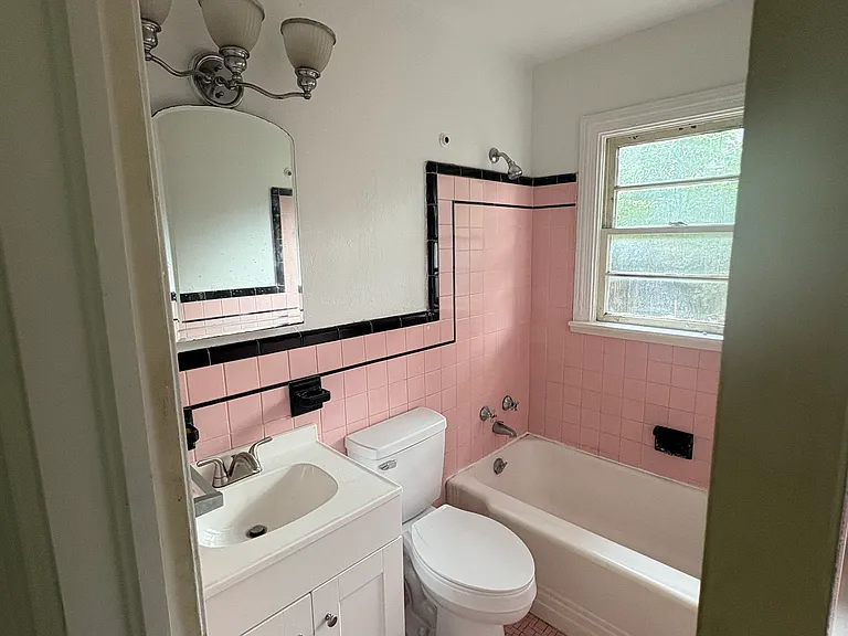 414 Morgan Ave — Photo 5