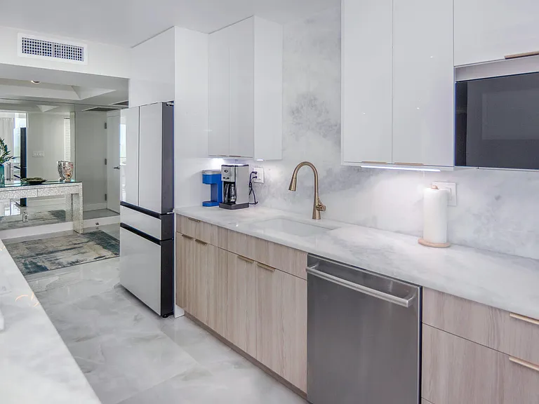 5540 N Ocean Dr #8C — Photo 8