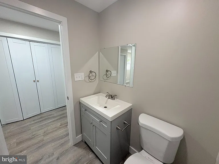 825 W 3rd St — Photo 10