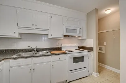 Wheeler Woods Apartments — Photo 4