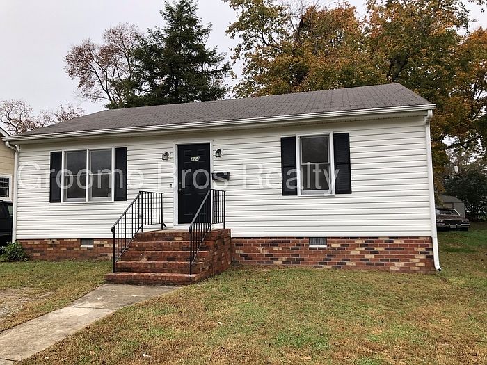 1st image of 114 N New Ave