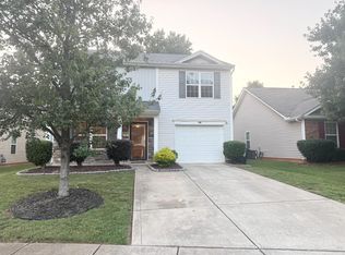 815 Fescue Ct, Charlotte, NC 28216