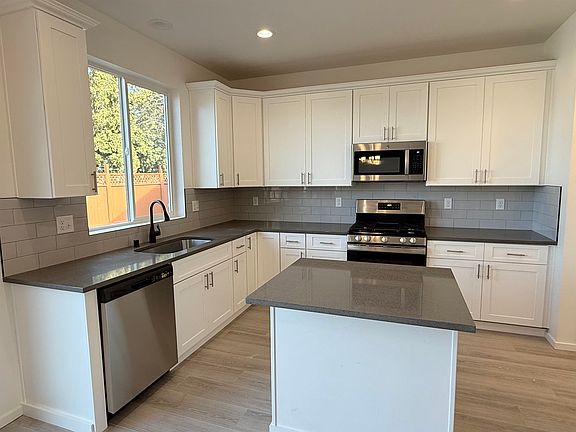 3rd image of 9515 E Michielli Ln