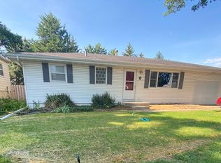 10910 Harney St, Omaha, NE 68154