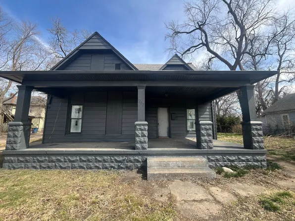 1245 N 9th St, Terre Haute, IN 47807