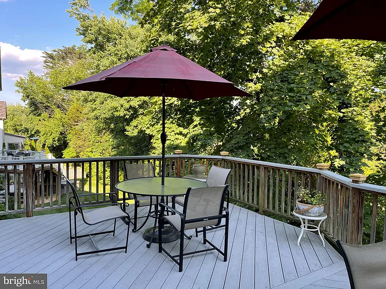 6915 Bonheim Ct — Photo 38