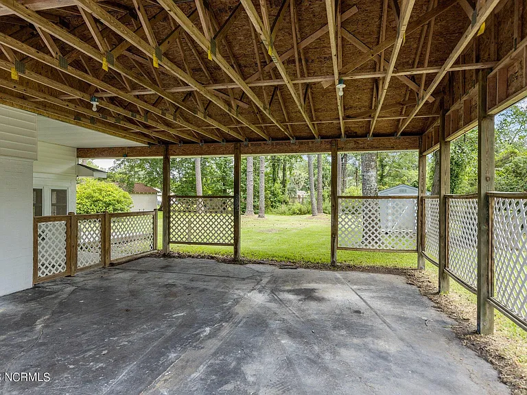 4303 Country Club Rd — Photo 35
