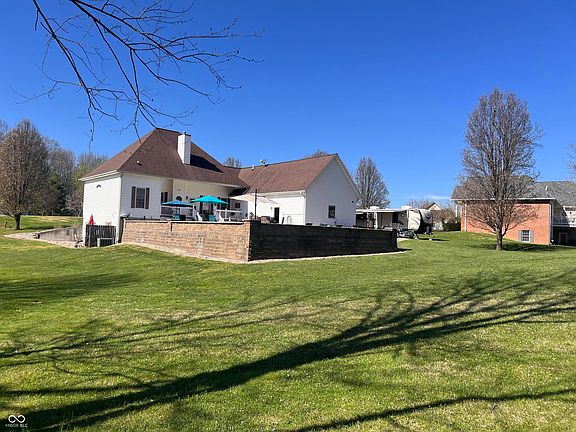 3rd image of 100 Smiths Rd
