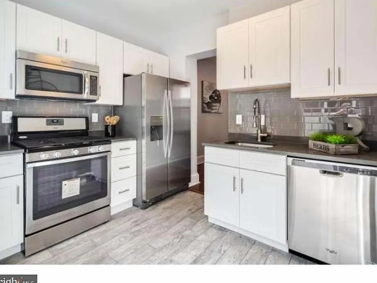2441 S Philip St — Photo 7