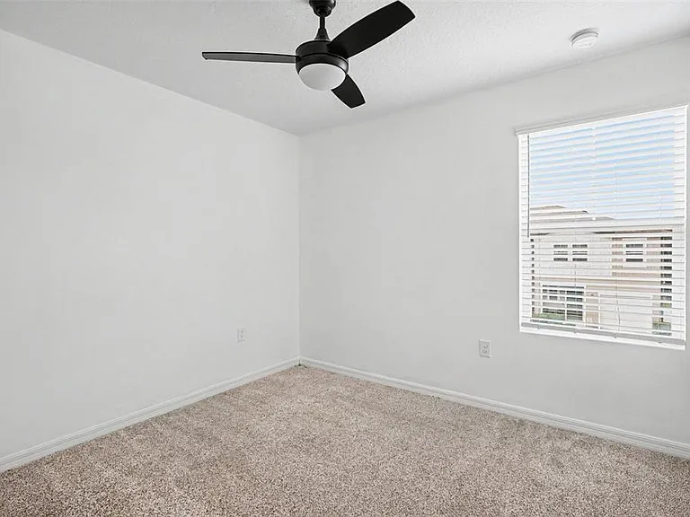 868 Grandin St — Photo 13