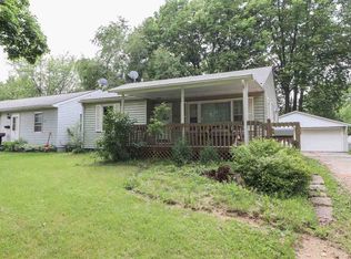 3231 12th St, East Moline, IL 61244