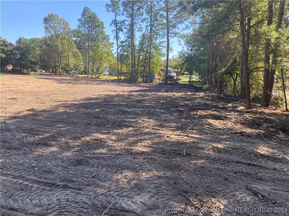 437 Crystal Dr, Fayetteville, NC 28311