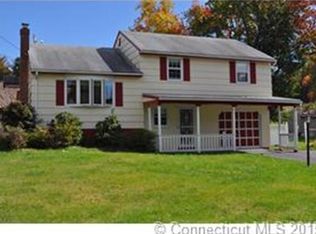 16 Brewer Dr, Bloomfield, CT 06002