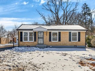 6108 Chambers Way, Louisville, KY 40229