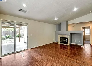 509 Saddleback Cir — Photo 4