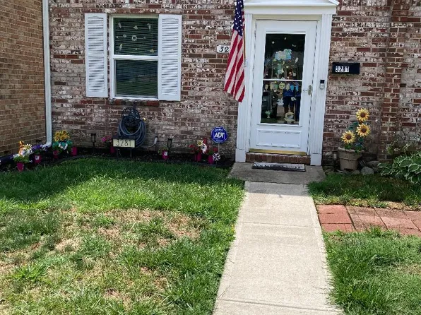 3281 Lakecrest Rd, Virginia Beach, VA 23452