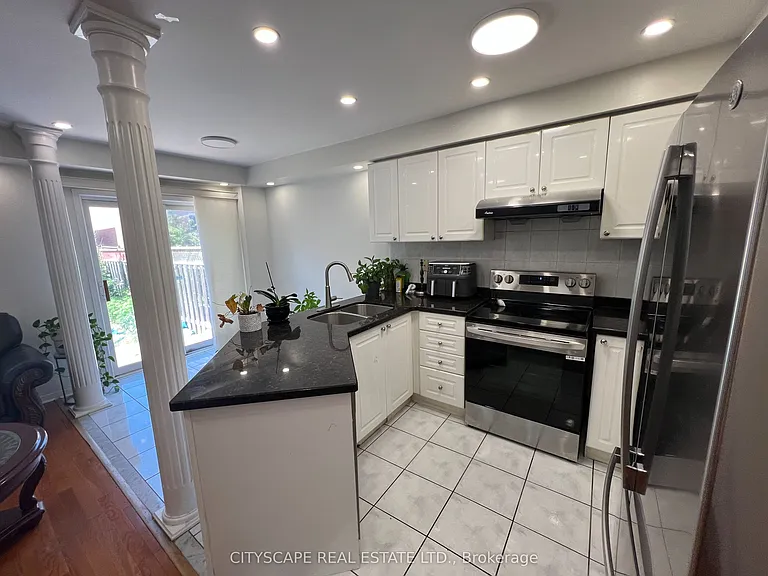 637 Dolly Bird Ln — Photo 7