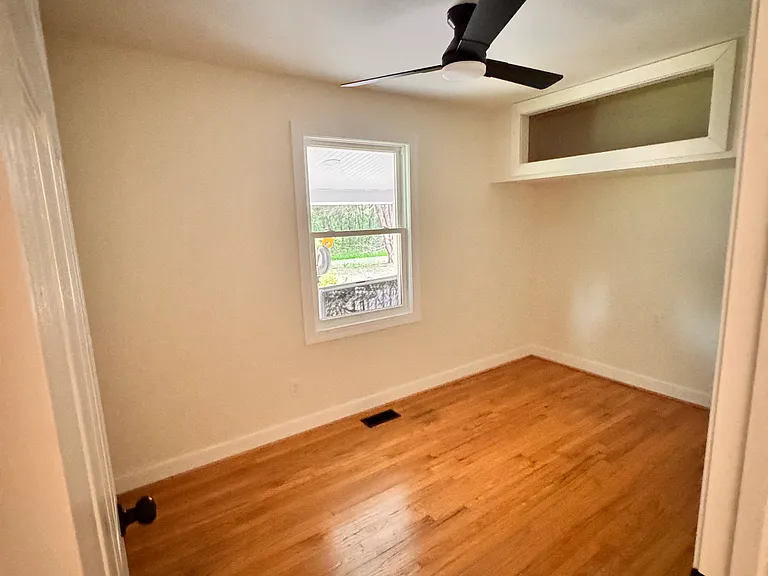 4767 Green Creek Rd — Photo 9
