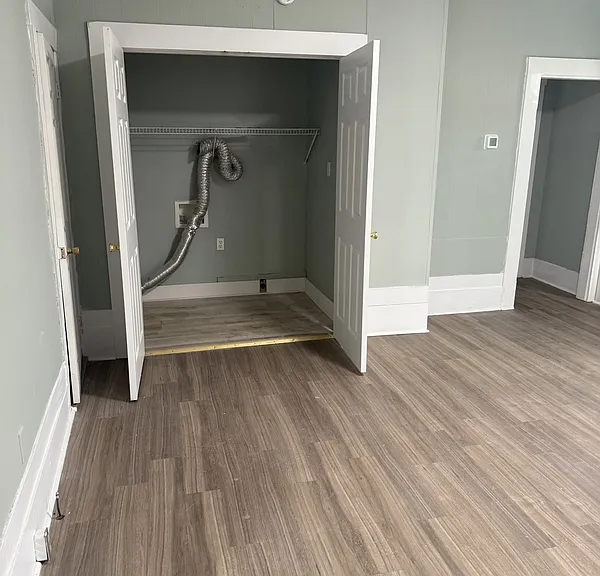 702 W Columbia St #2 — Photo 11