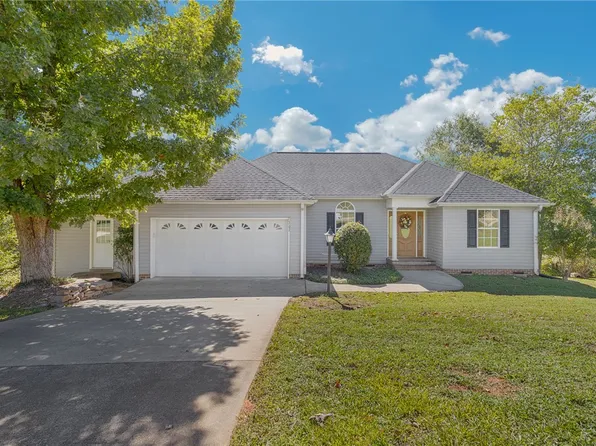 207 Shady Grove Est, Pickens, SC 29671