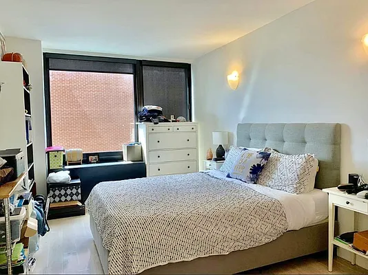 Rented by Compass | media 21