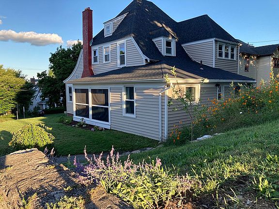2nd image of 2200 S Geddes St