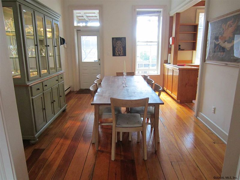 4th image of 354 1/2 MADISON Avenue