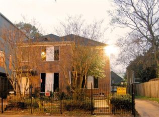1711 Southmore Blvd, Houston, TX 77004