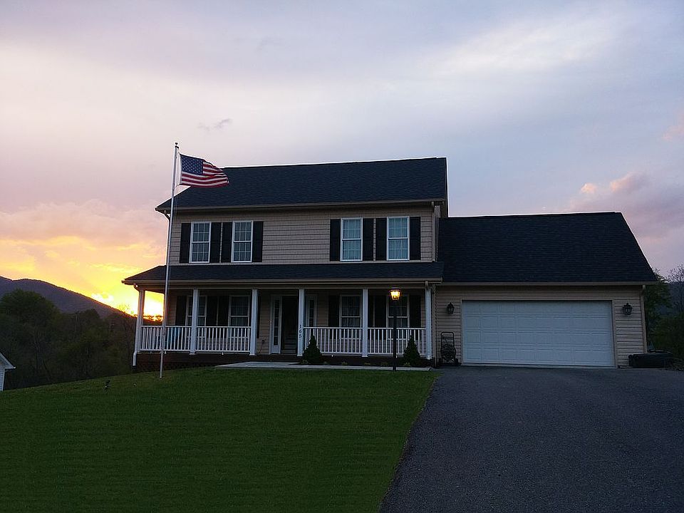 1st image of 165 Brookfield Ln