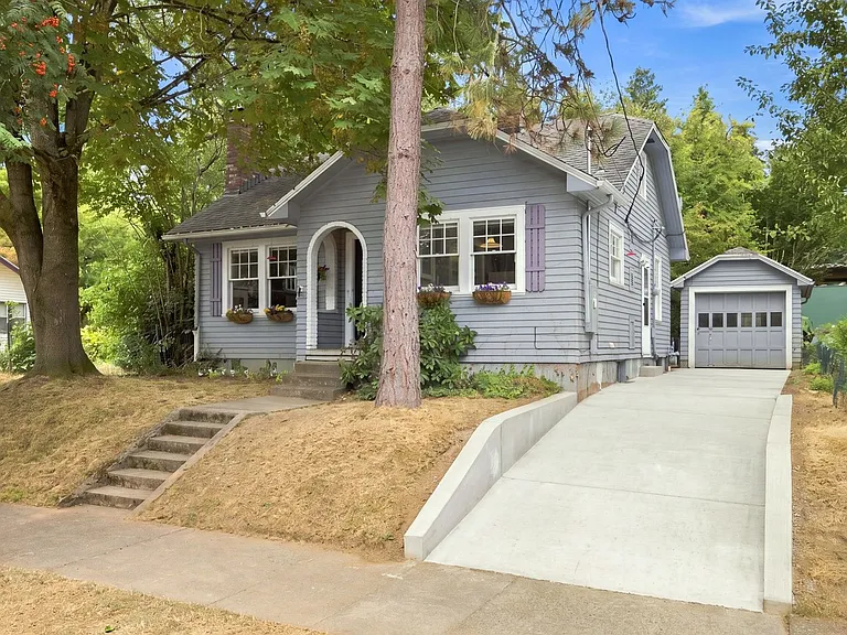 6521 SE 16th Ave — Photo 2